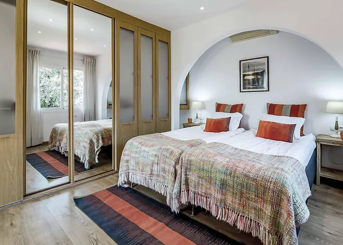 Jude Banus Вілла Марбелья