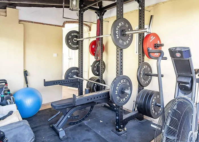 Jude Banus Βίλα *